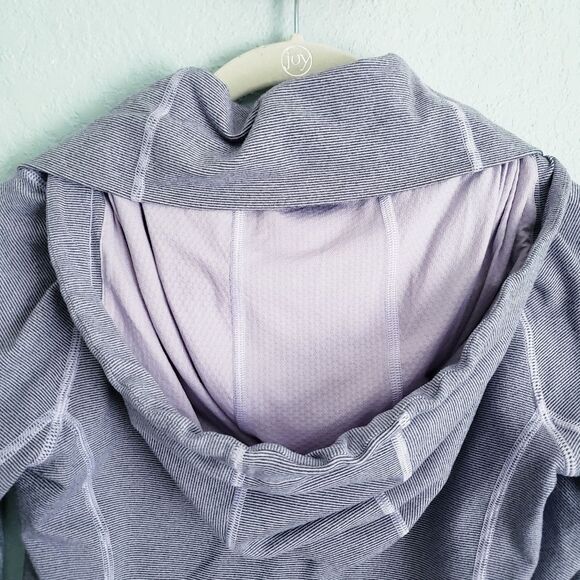 Lululemon Stride Jacket in Brushed Lilac - Picture 7 of 8